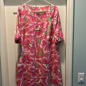 Lilly Pulitzer Pink and White Flower Dress with Dolman Sleeves and Gold Stiching